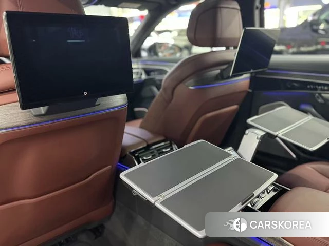 Audi A8 id 4391992 из Китая 13