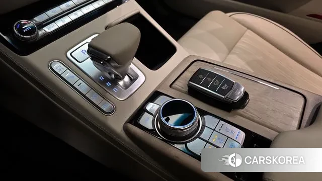 Genesis G90 id 3573289 из Кореи 19