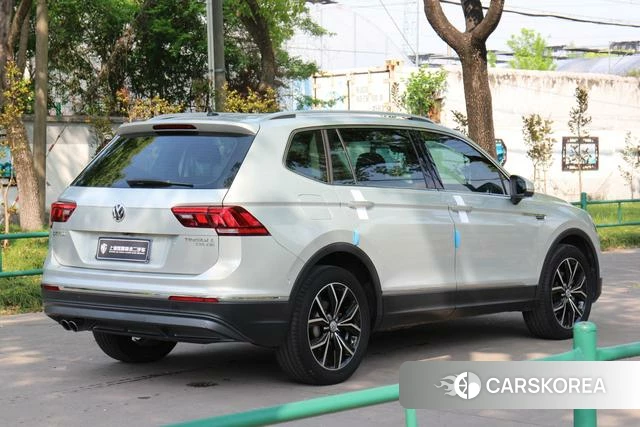 Volkswagen Tiguan L id 4219716 из Китая 13