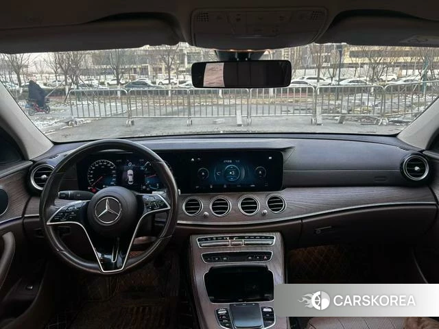 Mercedes-Benz E-class id 4260004 из Китая 9