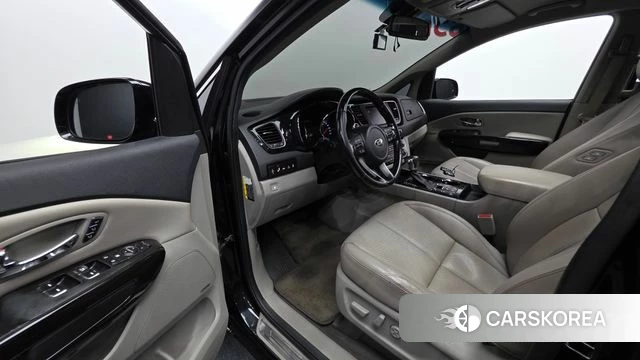 Kia The New Carnival id 4776004 из Кореи 33