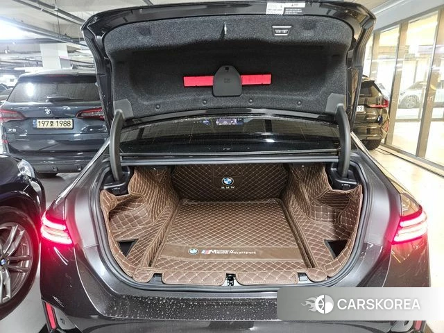 BMW 5 Series (G60) id 4349358 из Кореи 9