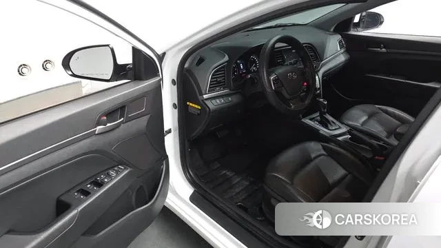 Hyundai Avante AD id 3728557 из Кореи 19