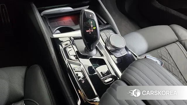 BMW 6 Series GT (G32) id 3300007 из Кореи 19