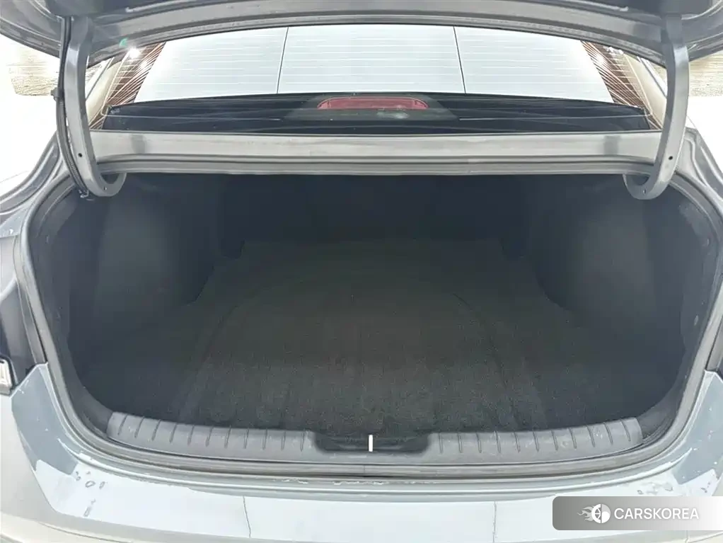 Hyundai Elantra id 4545971 из Китая 20