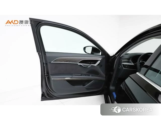 Audi A8 id 4277128 из Китая 9