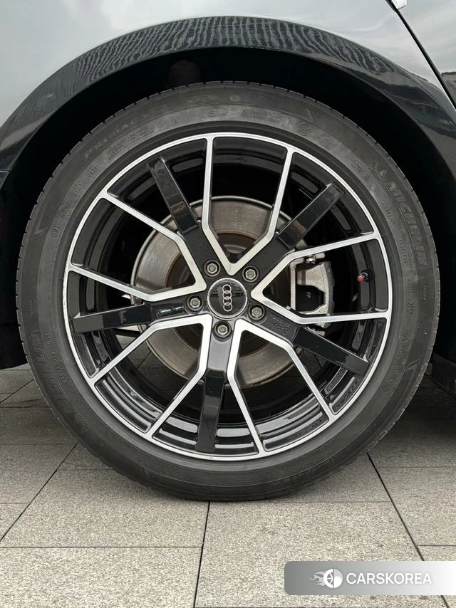 Audi A7 id 4265995 из Китая 10