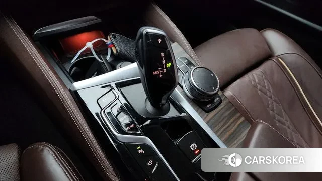 BMW 5 Series (G30) id 3462468 из Кореи 19