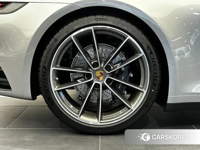 Porsche 911(992) id 3371794 из Кореи 19