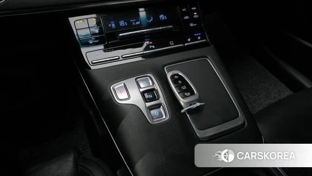 Hyundai The New Grandeur IG id 3879183 из Кореи 19