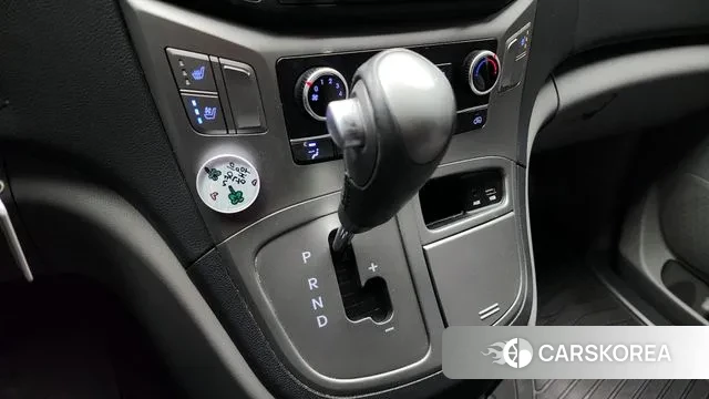 Hyundai The New Grand Starex id 3573133 из Кореи 19