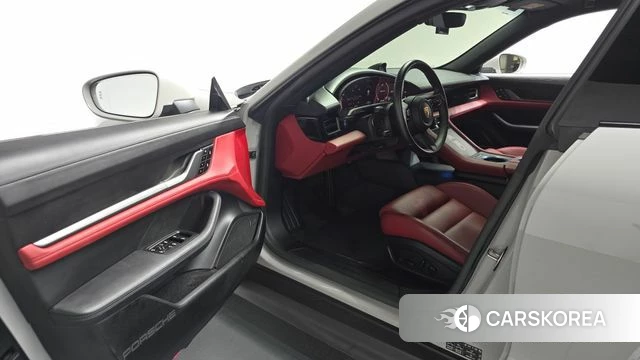 Porsche Taycan id 4223034 из Кореи 33