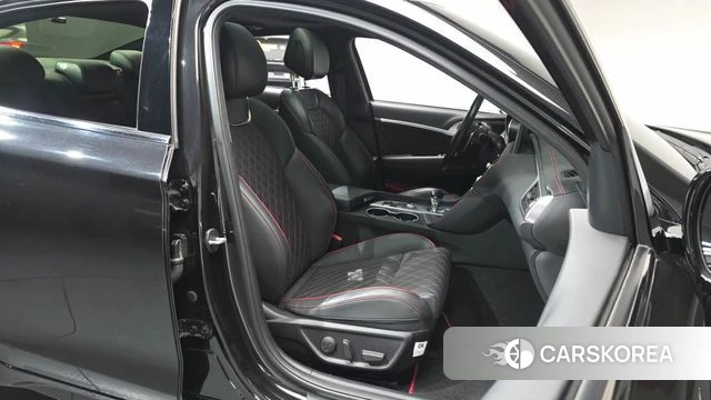 Genesis G70 id 3808113 из Кореи 19