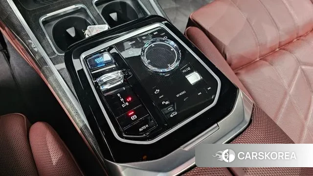 BMW i7 (G70) id 3366128 из Кореи 19