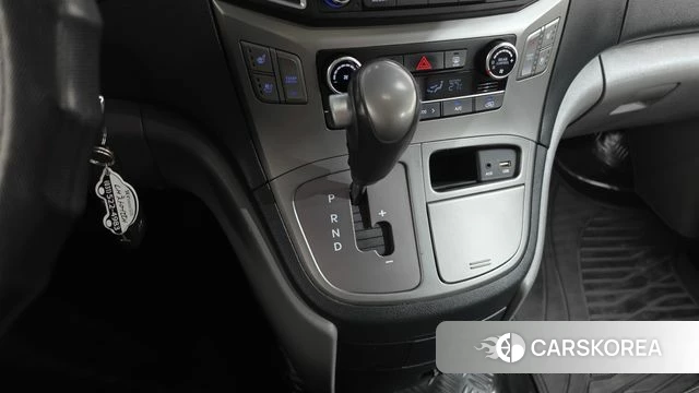 Hyundai The New Grand Starex id 4918347 из Кореи 19