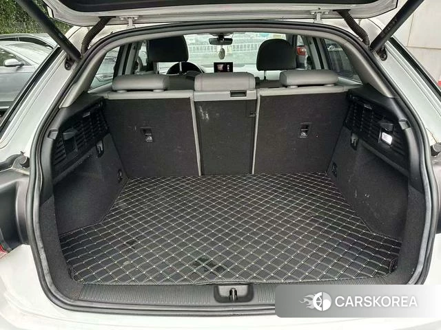 Audi Q2L id 4275550 из Китая 10