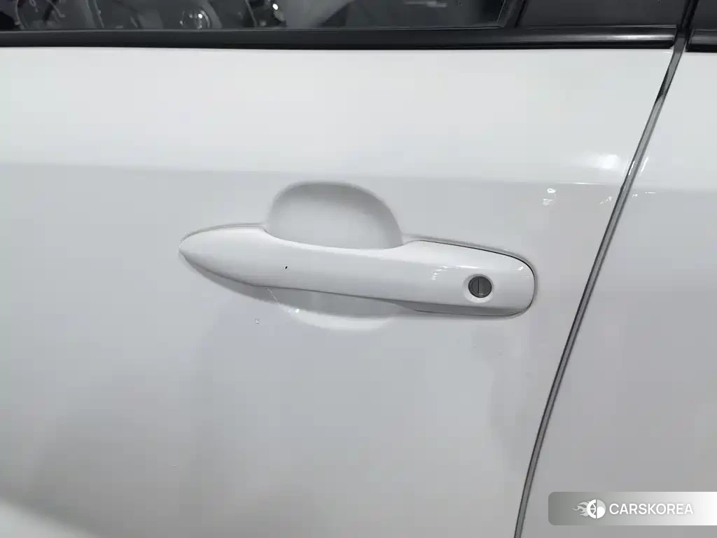 Toyota Corolla id 4576331 из Китая 23