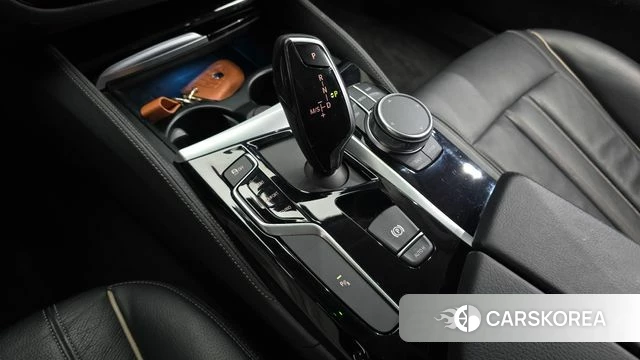BMW 5 Series (G30) id 4647487 из Кореи 19