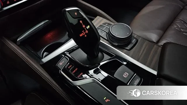 BMW 5 Series (G30) id 3489056 из Кореи 19