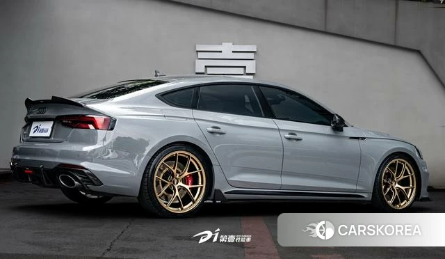 Audi RS 5 id 4217464 из Китая 10