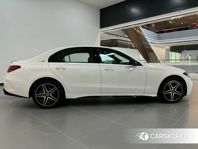 Mercedes-Benz Class C id 4301709 из Китая 17