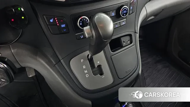 Hyundai The New Grand Starex id 3552876 из Кореи 19