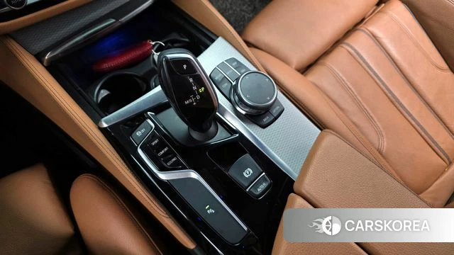 BMW 5 Series (G30) id 4318263 из Кореи 32