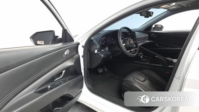 Hyundai The New Avante (CN7) id 4880365 из Кореи 30
