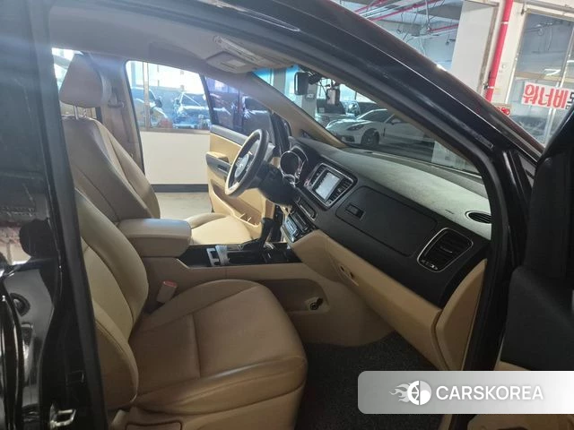 Kia All New Carnival id 3835046 из Кореи 19