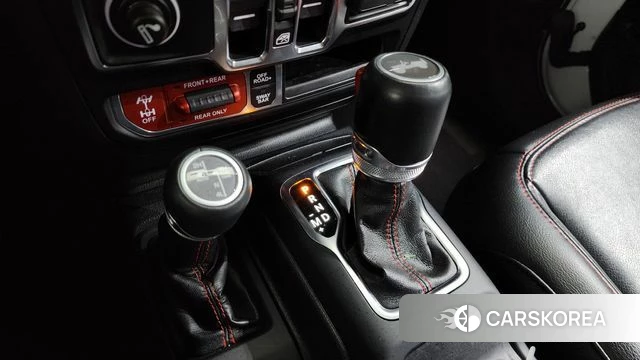 Jeep Wrangler (JL) id 3872159 из Кореи 19