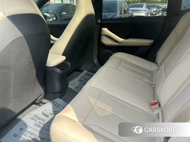 Weilai ET5 id 3895880 из Китая 9