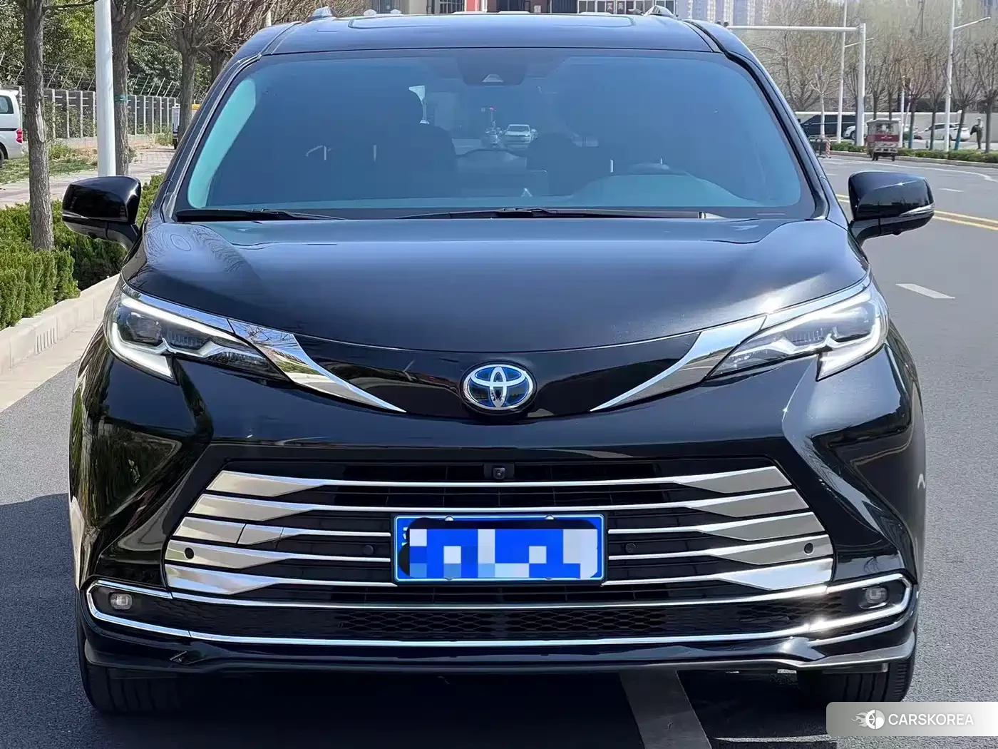 Toyota Sienna id 4583796 из Китая 18