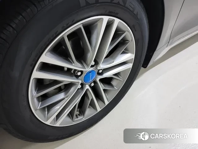 Hyundai Grandeur IG id 3029347 из Кореи 18