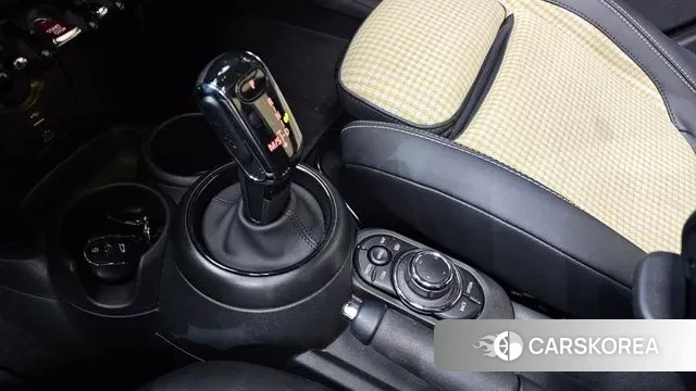 Mini Cooper S id 3316784 из Кореи 19