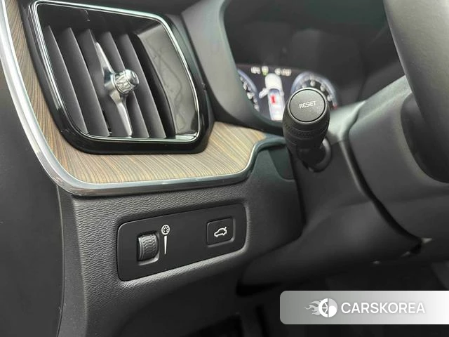 Volvo XC60 id 4208683 из Китая 30