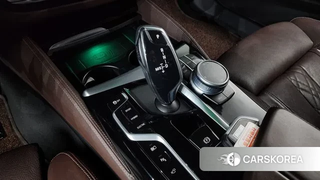 BMW 5 Series (G30) id 3587317 из Кореи 19