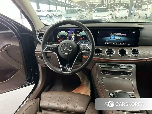 Mercedes-Benz E-class id 4306944 из Китая 21
