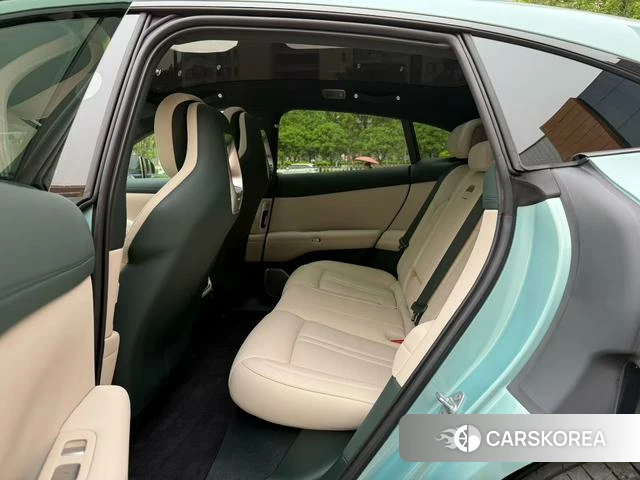 Xiaomi Car Xiaomi YU7 id 4205706 из Китая 9