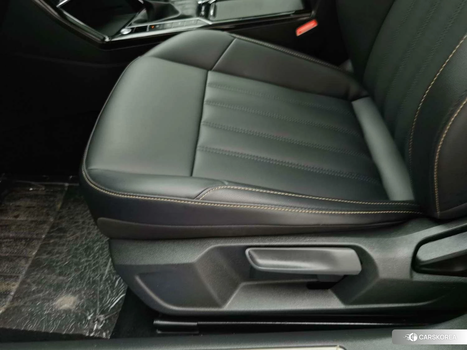 Volkswagen Passat PHEV id 4487216 из Китая 24