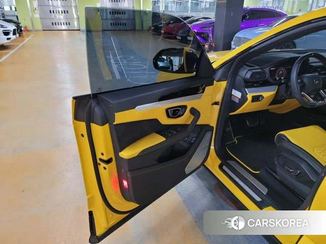 Lamborghini Urus id 3915802 из Кореи 19