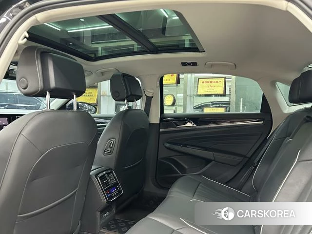 Volkswagen Passat id 4255917 из Китая 18