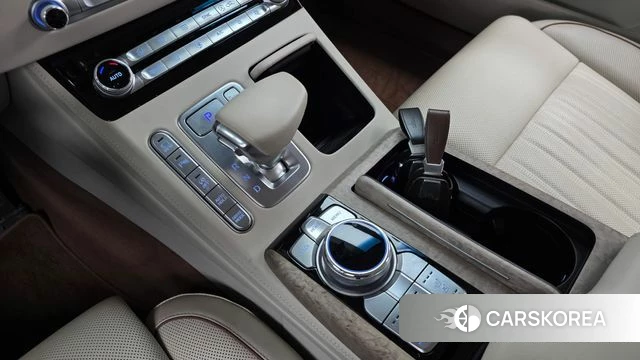 Genesis G90 id 4196678 из Кореи 19