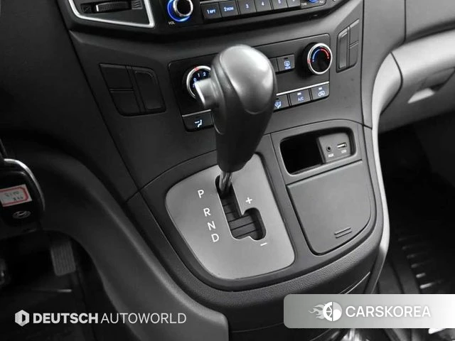 Hyundai The New Grand Starex id 4197158 из Кореи 19