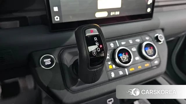 Land Rover Defender (L663) id 2900001 из Кореи 19