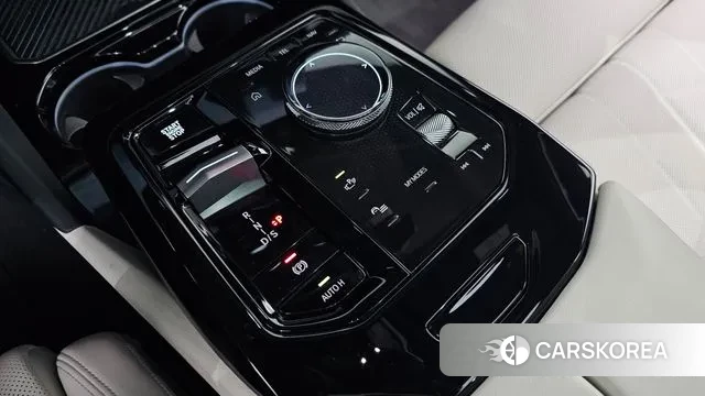 BMW 5 Series (G60) id 3512357 из Кореи 19