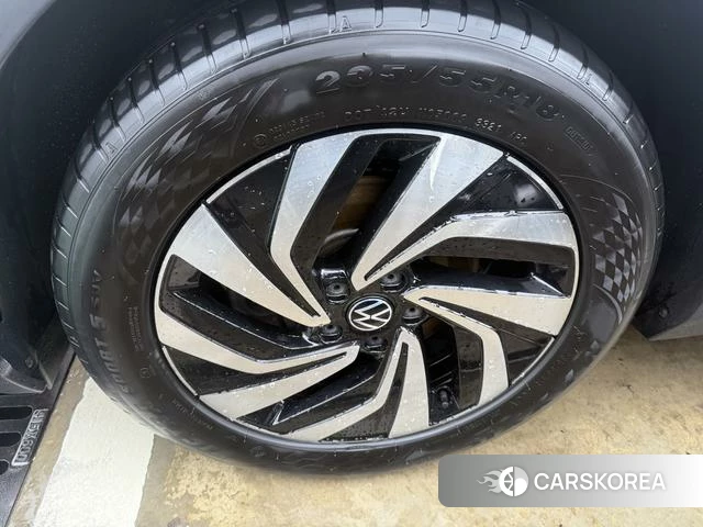 Volkswagen Tiguan L id 4217539 из Китая 19