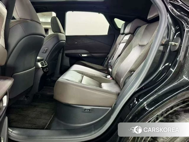 Lexus RX PHEV id 4261514 из Китая 22