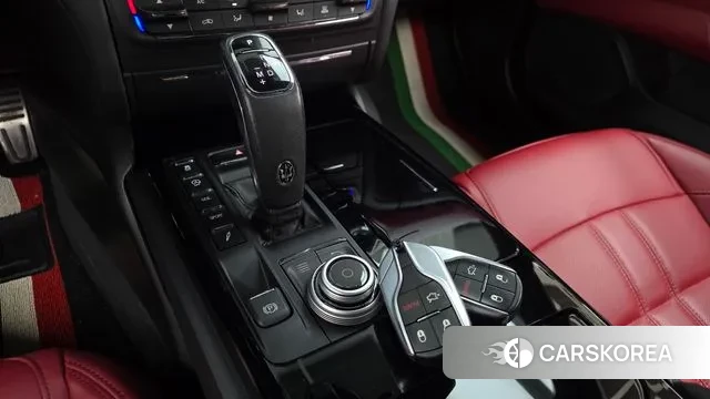 Maserati Ghibli id 3612266 из Кореи 19