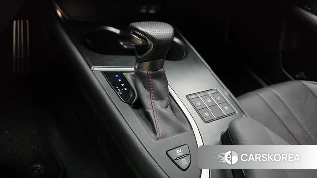 Lexus UX250h id 4442947 из Кореи 19