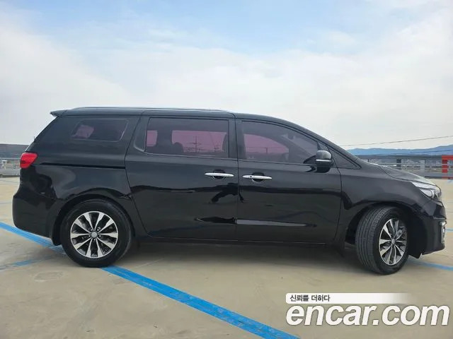 Kia All New Carnival id 2609702 из Кореи 19